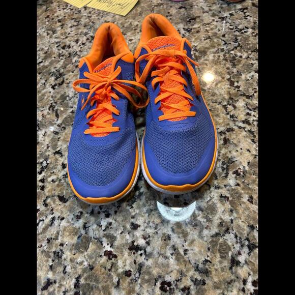 Womens Champion Running Shoes Sneakers Size 11 - Picture 2 of 4